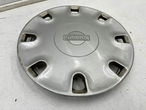 Kołpak Nissan Primera P10 90-98r. 14 cali r14 oryginalny 4031593j00