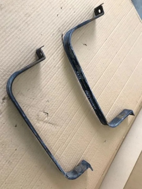 Mocowanie zbiornika Mercedes W639 Vito 03-14r. obejma uchwyt baku komplet
