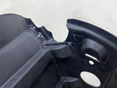 Nadkole Toyota Yaris 4 IV XP21 Mazda 2 Hybrid 20r.- LEWE przednie 53876-k0020