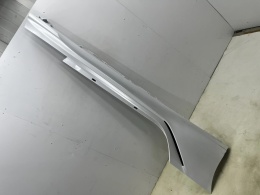 Nakładka progu Lexus LC 17r.- prawa zewnętrzna listwa progowa oryginalna 75853-11020