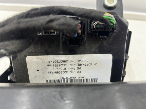 Siłownik Opel Insignia A 08-17r. lewy prawy teleskop ELEKTRYCZNY bagażnika