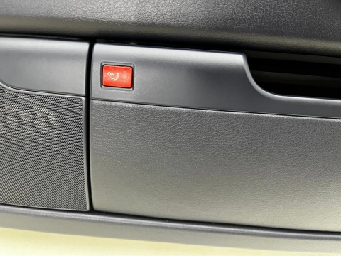 Tapicerka Audi A8 D3 02-10r. boczki drzwi KOMPLET prawy lewy tył przód