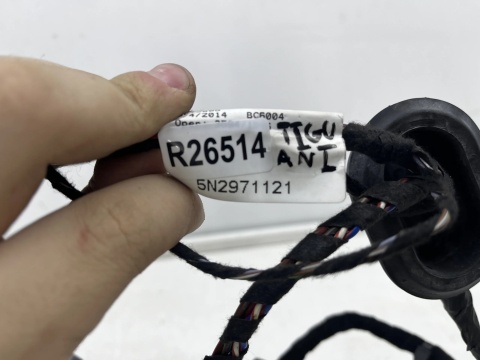 Wiązka VW Tiguan 1 I 07-16r. instalacja przewodów drzwi lewych przednich 5n2971121