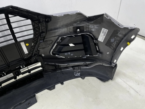 Zderzak przedni Audi Q3 2 II 18-25r. przód 4XPDC 83A807437
