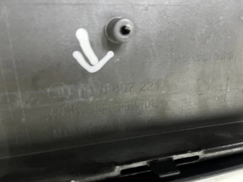 Zderzak przedni Skoda Fabia 3 III 14-18r. Przedlift przód 4XPDC 6V0807221