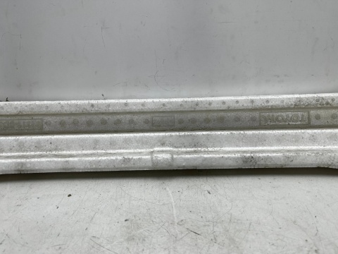 Absorber zderzaka Toyota Yaris 3 III P13 11-20r. przednie wzmocnienie styropian pianka przód 52611-0d020
