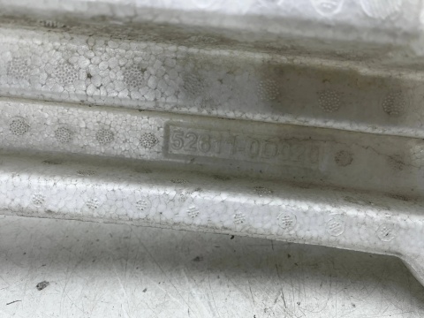 Absorber zderzaka Toyota Yaris 3 III P13 11-20r. przednie wzmocnienie styropian pianka przód 52611-0d020