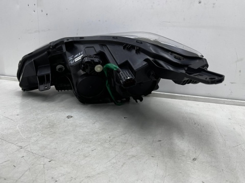Lampa reflektor Nissan Leaf 2 II ZE1 17-25r. prawa przednia FULL LED Europa prawy przód 260105sh5a