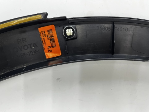Listwa Toyota CH-R 1 I 16-23r. PRAWY tylny rant nadkola błotnika nakładka prawy tył 75605-f4010