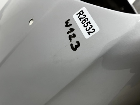 Błotnik Mercedes W123 75-86r. lewy przedni lewy przód zamiennik