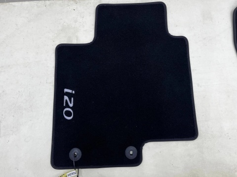 Dywaniki welurowe Hyundai i20 III 20r.- komplet NOWYCH Oryginalnych dywaników welurowych wycieraczka q0143ade00