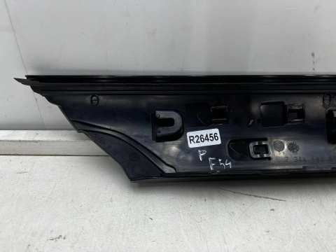 Listwa Mini Clubman F54 15-24r. prawa przednia osłona słupka A szyby przedniej prawy przód 7344184