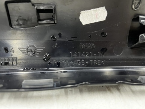 Listwa Mini Clubman F54 15-24r. prawa przednia osłona słupka A szyby przedniej prawy przód 7344184