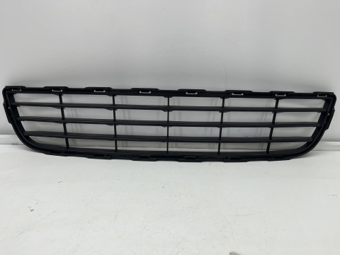 Atrapa Suzuki Swift 5 V 10-13r. NOWY grill przednia DOLNA maskownica kratka