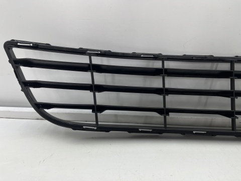 Atrapa Suzuki Swift 5 V 10-13r. NOWY grill przednia DOLNA maskownica kratka