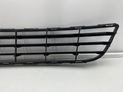 Atrapa Suzuki Swift 5 V 10-13r. NOWY grill przednia DOLNA maskownica kratka