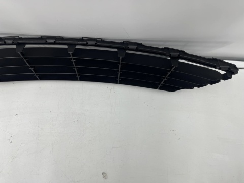 Atrapa Suzuki Swift 5 V 10-13r. NOWY grill przednia DOLNA maskownica kratka