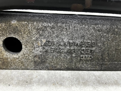 Belka silnika Audi A8 D3 02-10r. kołyska wózek sanki zawieszenia przedniego 4EC199205k