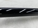 Listwa BMW 4 G22 Coupe M4 G82 20r.- prawa przednia uszczelka drzwi zgarniająca Shadowline zewnętrzna 7482750