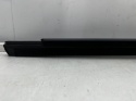 Listwa BMW 4 G22 Coupe M4 G82 20r.- prawa przednia uszczelka drzwi zgarniająca Shadowline zewnętrzna 7482750