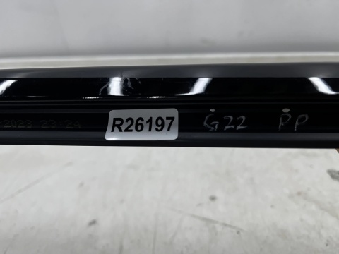 Listwa BMW 4 G22 Coupe M4 G82 20r.- prawa przednia uszczelka drzwi zgarniająca Shadowline zewnętrzna 7482750