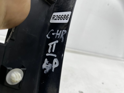 Listwa Toyota C-HR 2 II 24r.- lewa przednia nakładka rant błotnika lewy przód 75602-f4070 75602-f4060