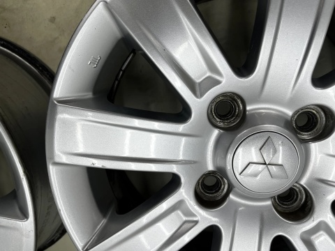 Felgi aluminiowe Mitsubishi Colt VI 6 Z30 04-12r. r15 cali 6jx15 ET46 4x114,3 CH67 felgi oryginalne KOMPLET 4250a756