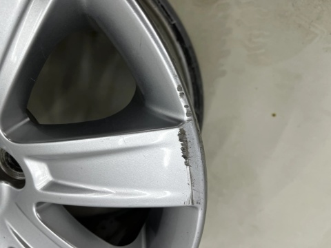 Felgi aluminiowe Mitsubishi Colt VI 6 Z30 04-12r. r15 cali 6jx15 ET46 4x114,3 CH67 felgi oryginalne KOMPLET 4250a756