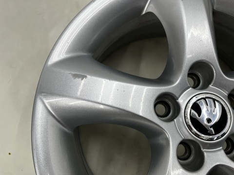 Felgi aluminiowe Skoda Fabia 2 II Roomster Praktik Ibiza Polo Fox 07-14r. r15 cali 6jx15 ET43 5x100 felgi KOMPLET 5j0601025a