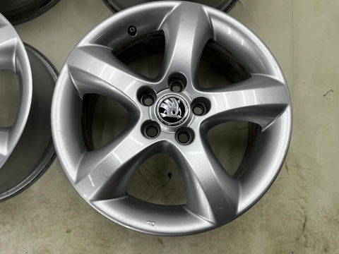 Felgi aluminiowe Skoda Fabia 2 II Roomster Praktik Ibiza Polo Fox 07-14r. r15 cali 6jx15 ET43 5x100 felgi KOMPLET 5j0601025a