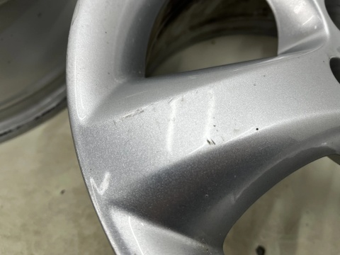 Felgi aluminiowe Skoda Fabia 2 II Roomster Praktik Ibiza Polo Fox 07-14r. r15 cali 6jx15 ET43 5x100 felgi KOMPLET 5j0601025a