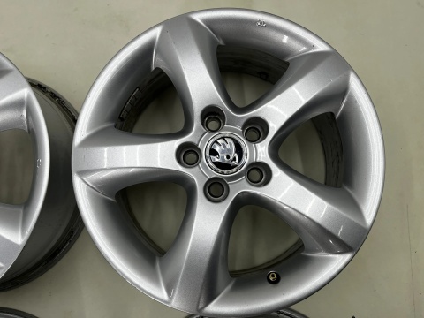Felgi aluminiowe Skoda Fabia 2 II Roomster Praktik Ibiza Polo Fox 07-14r. r15 cali 6jx15 ET43 5x100 felgi KOMPLET 5j0601025a