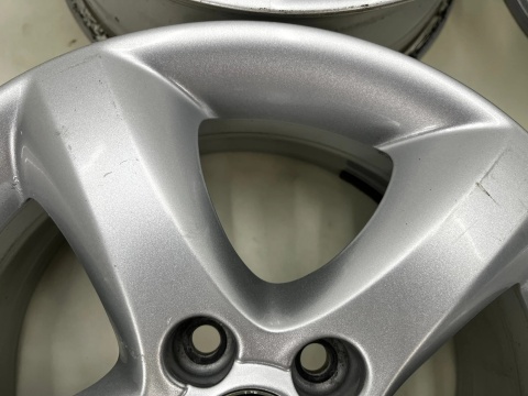 Felgi aluminiowe Skoda Fabia 2 II Roomster Praktik Ibiza Polo Fox 07-14r. r15 cali 6jx15 ET43 5x100 felgi KOMPLET 6j0601025a