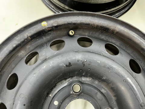 Felgi stalowe Nissan Micra III K12 03-10r. 5jx14 4x100 ET45 CH60 14 cali ORYGINALNE KOMPLET 40300ax607