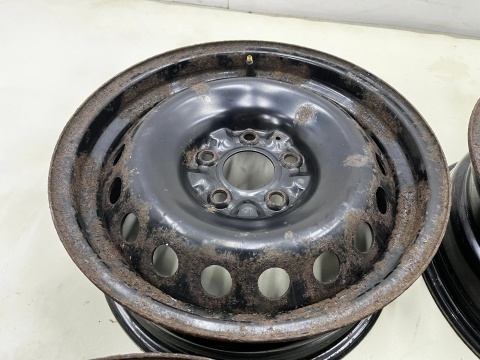 Felgi stalowe Nissan Qashqai I J10 06-13r. 6,5jx16 5x114,3 ET40 16 cali ORYGINALNE KOMPLET Kromag 7855
