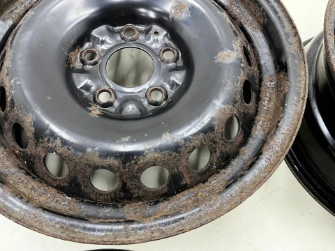 Felgi stalowe Nissan Qashqai I J10 06-13r. 6,5jx16 5x114,3 ET40 16 cali ORYGINALNE KOMPLET Kromag 7855