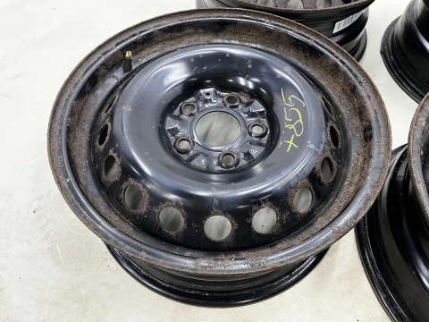 Felgi stalowe Nissan Qashqai I J10 06-13r. 6,5jx16 5x114,3 ET40 16 cali ORYGINALNE KOMPLET Kromag 7855