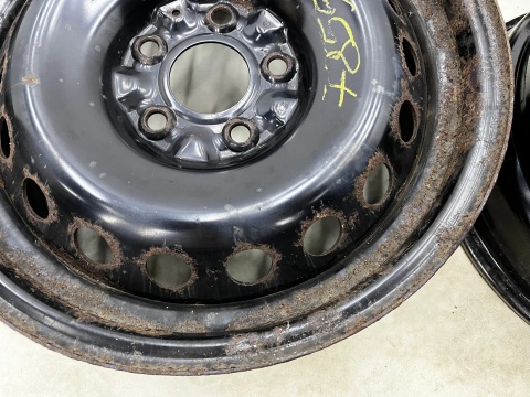 Felgi stalowe Nissan Qashqai I J10 06-13r. 6,5jx16 5x114,3 ET40 16 cali ORYGINALNE KOMPLET Kromag 7855