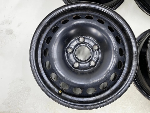 Felgi stalowe VW Golf Touran Caddy Octavia Leon 6jx15 5x112 ET47 CH 57,1 15 cali ORYGINALNE KOMPLET 1k0601027c