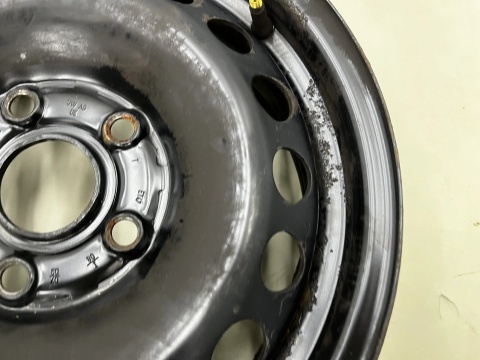 Felgi stalowe VW Golf Touran Caddy Octavia Leon 6jx15 5x112 ET47 CH 57,1 15 cali ORYGINALNE KOMPLET 1k0601027c