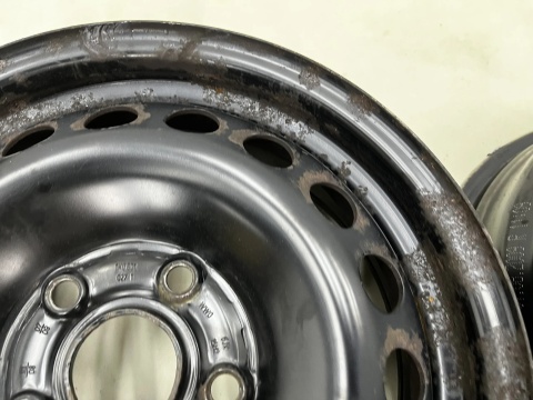 Felgi stalowe VW Golf Touran Caddy Octavia Leon 6jx15 5x112 ET47 CH 57,1 15 cali ORYGINALNE KOMPLET 1k0601027t