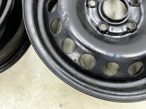 Felgi stalowe VW Golf Touran Caddy Octavia Leon 6jx15 5x112 ET47 CH 57,1 15 cali ORYGINALNE KOMPLET 1k0601027t