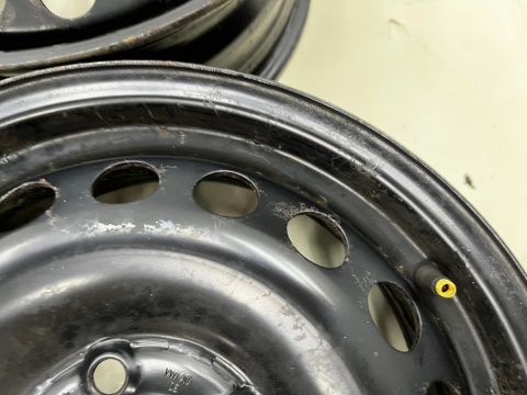Felgi stalowe VW Golf Touran Caddy Octavia Leon 6jx15 5x112 ET47 CH 57,1 15 cali ORYGINALNE KOMPLET 1k0601027t