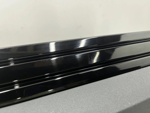 Listwa Audi Q8 e-tron Q8 e-tron Sportback 18r.- PRAWA tylna dolna nakładka drzwi prawy tył 4ke853970