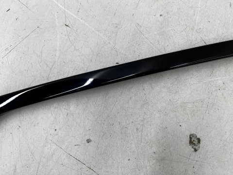 Listwa BMW 4 G22 Coupe M4 G82 20r.- prawa tylna boczna nakładka karoseryjna ozdobna obramówka szyby ShadowLine połysk 7482756