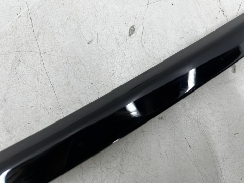 Listwa BMW 4 G22 Coupe M4 G82 20r.- prawa tylna boczna nakładka karoseryjna ozdobna obramówka szyby ShadowLine połysk 7482756