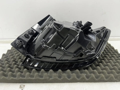 Lampa Jeep Avenger 23r.- lewa tylna full LED w błotnik oryginalna Europa czarna lewy tył 00521707390