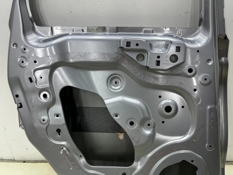 Drzwi Opel Crossland 17-24r. lewe tylne lewy tył 39078356