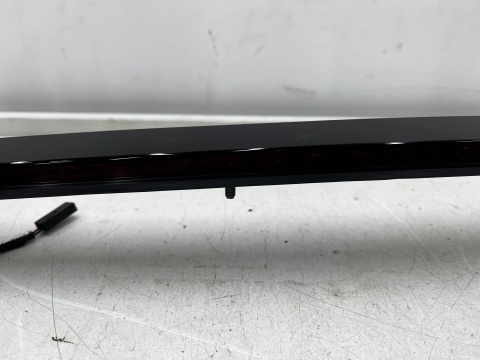 LampaAudi A5 II 8w F5 Sportback sedan 16-24r. trzecie dodatkowe światło stop w tylnej szybie 8w8945097