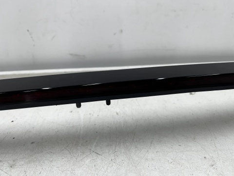 LampaAudi A5 II 8w F5 Sportback sedan 16-24r. trzecie dodatkowe światło stop w tylnej szybie 8w8945097